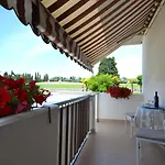 Prázdninový dům Rosalinde House *