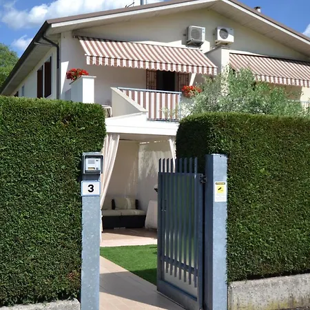 Rosalinde House Hébergement de vacances *