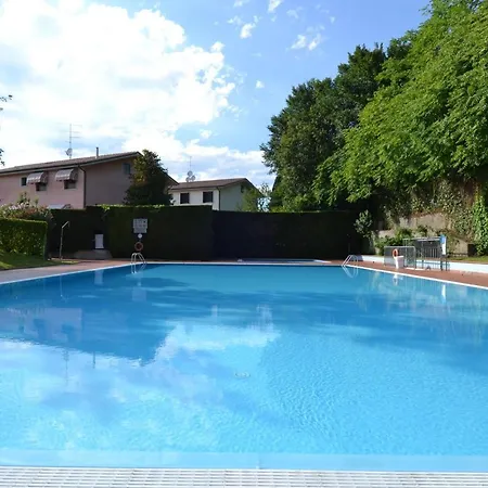 Rosalinde House بيت للعطل Colà