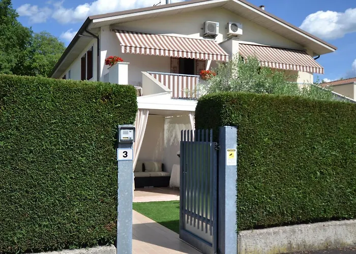 Rosalinde House Σπίτι διακοπών *