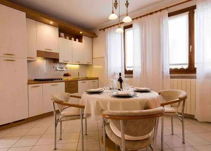 Rosalinde House Σπίτι διακοπών *